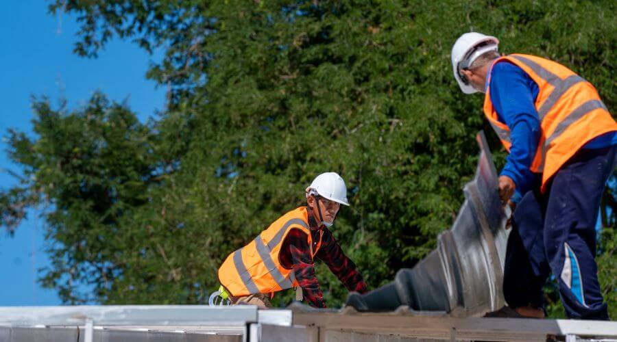 Professional gutter cleaning in Seale, AL